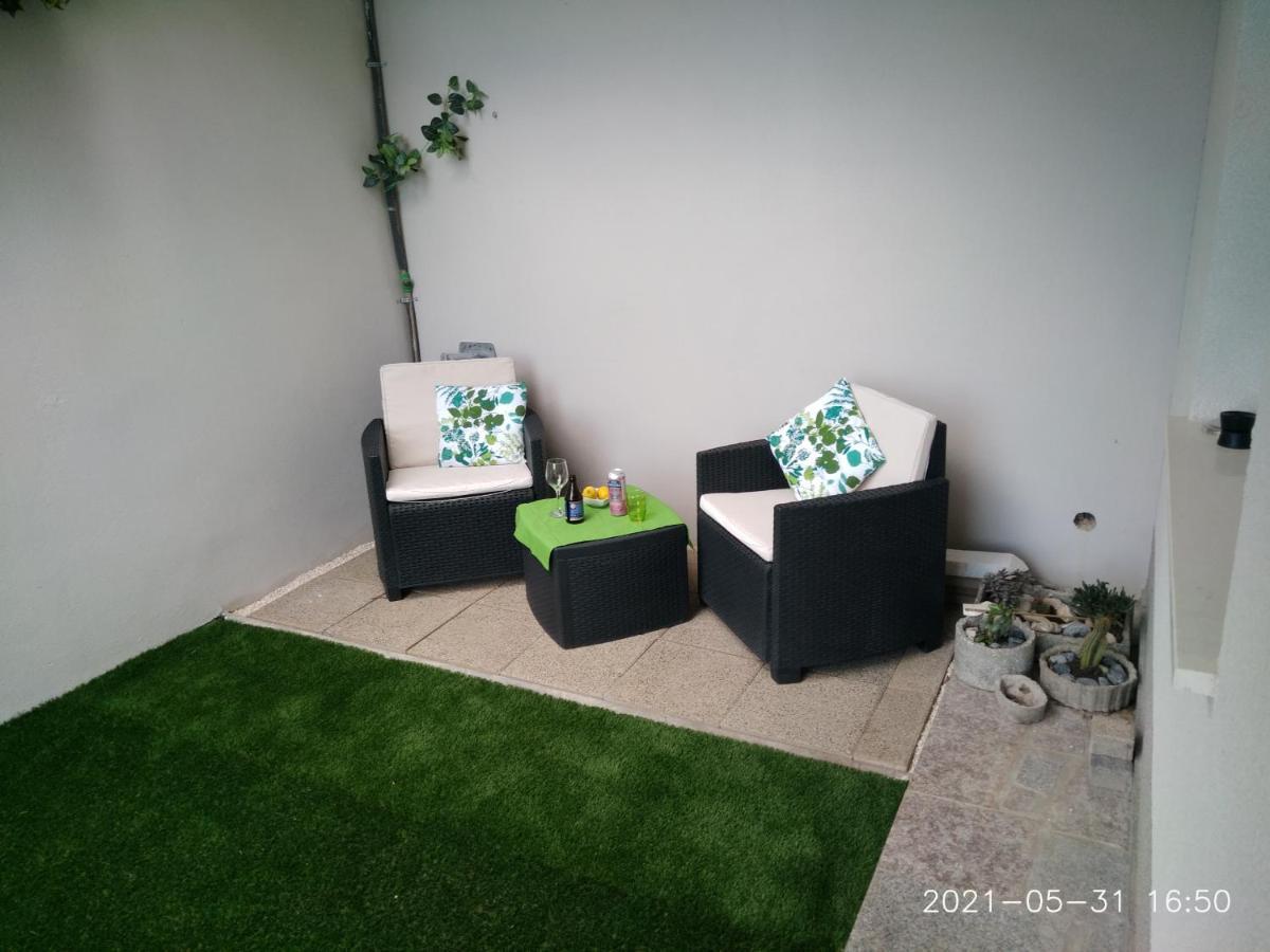 Private Pool And Sea View Apartment Omis Bagian luar foto